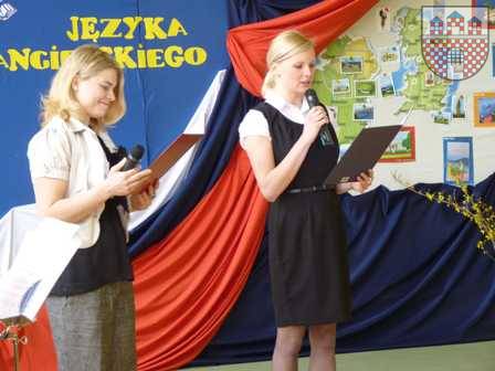 : Agnieszka Stróżna i Aleksandra Major organizatorki konkursu. 
